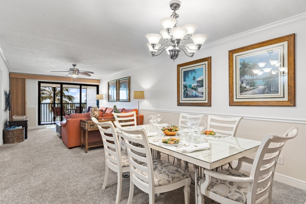 E45: Dining Room