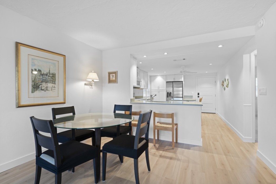 Dining 1b