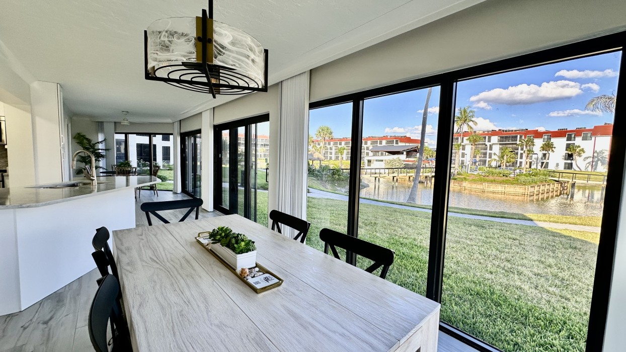Gulf and lagoon views from the dining area