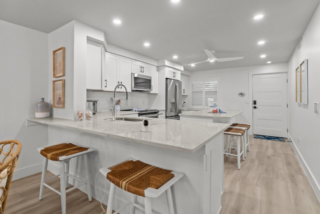 Kitchen bar stools