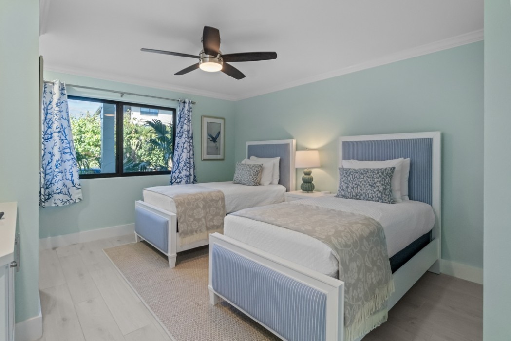 Guest bedroom with two twin beds