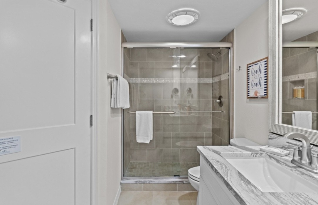 E35 Master Bath