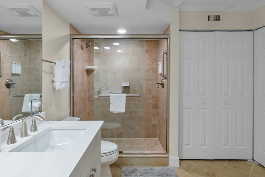 Master In-Suite Bathroom
