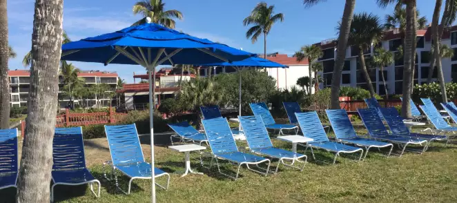 Amenities cropped Pix 081119 beach Chairs